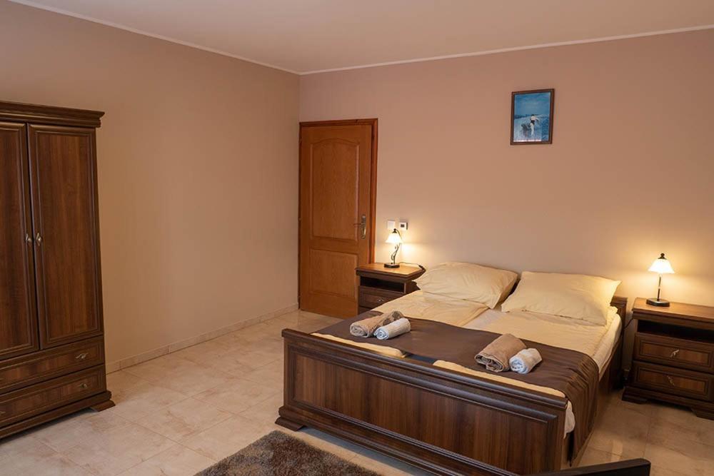 Bed and breakfast Alsoszuha Lovas Vendeghaz Extérieur photo